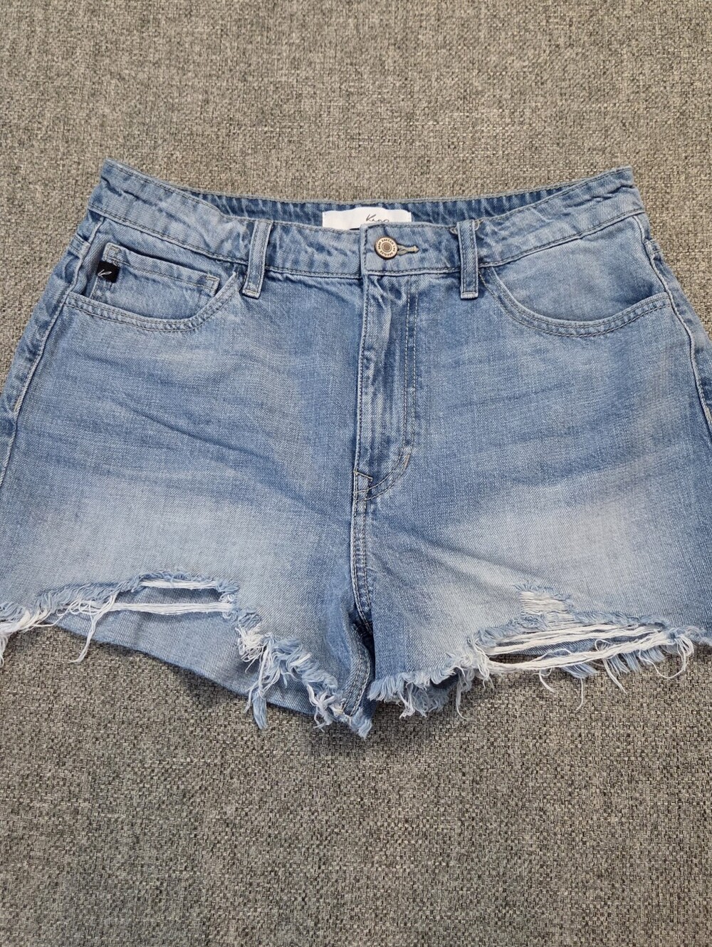 KanCan Women’s Size 11/29 Distressed Denim Shorts Light Wash Raw Hem